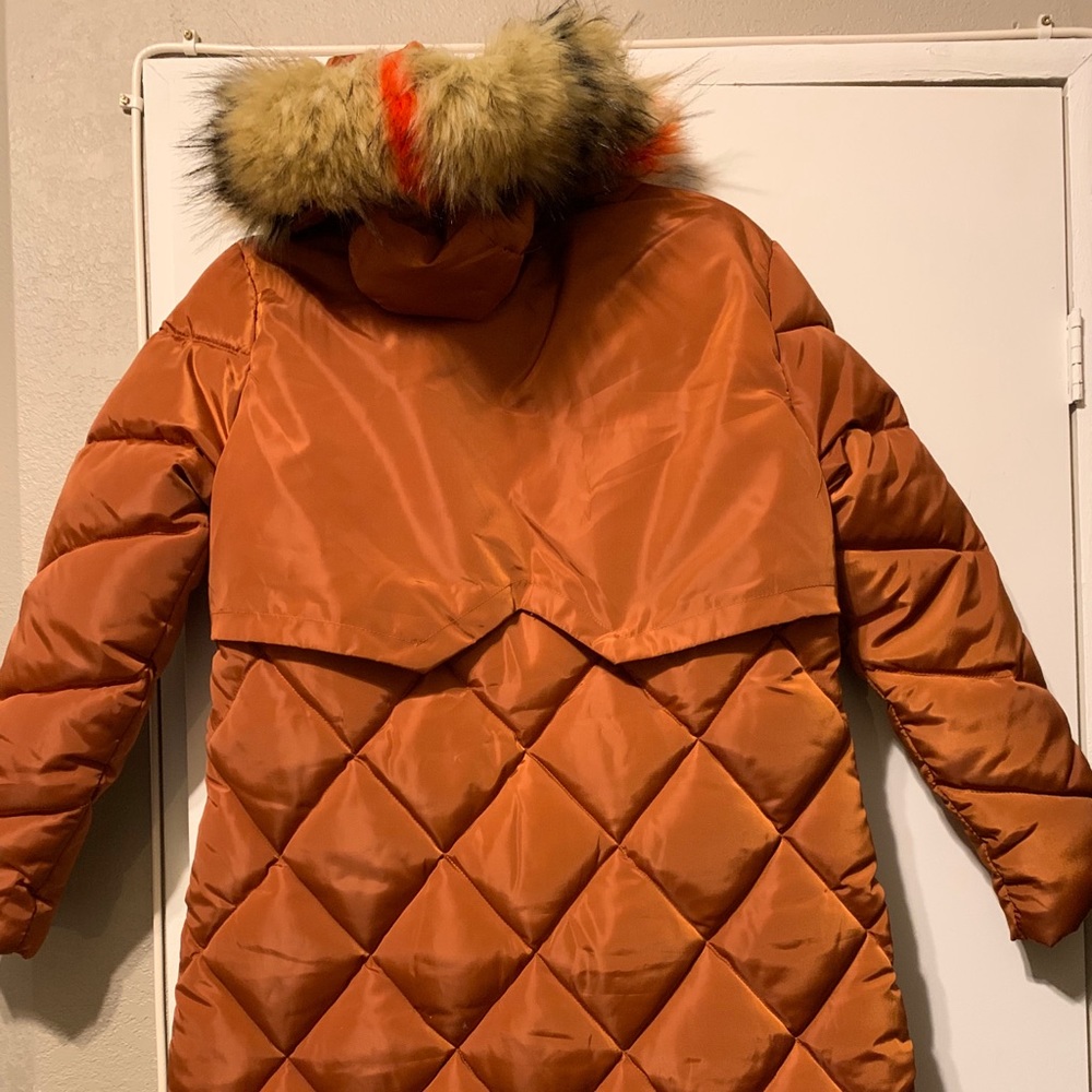 Camel Women’s Pupper Coat - NWOT. -  $80 - Picture 2 of 2